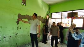 Bupati Subandi Tegaskan Tak Ada Proyek Asal Jadi, Perbaikan SDN Waung Diawasi Ketat