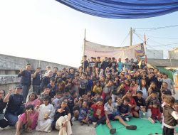 Foto bersama panitia dan anak-anak di akhir rangkaian kegiatan Hari Pertama. (Dok. LSPR)