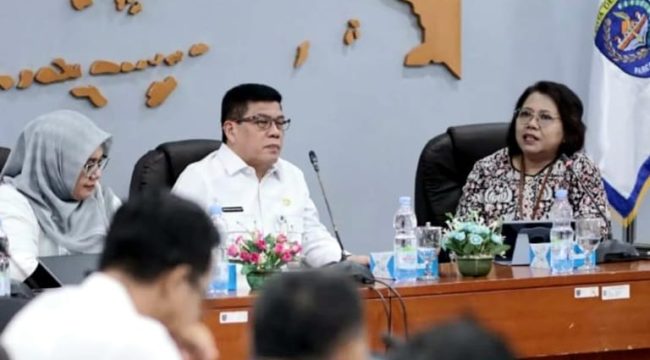 Unit Kerja Pengadaan Barang dan Jasa (UKPBJ) Pemerintah Kota (Pemkot) Depok menjalani entry meeting Penilaian Pusat Keunggulan Pengadaan Barang dan Jasa (PKP-BJ) Proaktif oleh Lembaga Kebijakan Pengadaan Barang/Jasa Pemerintah (LKPP). (dok.Humas dan Dokpim Kota Depok).