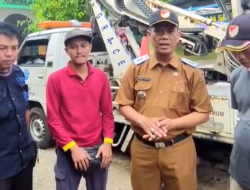 Ahmad Sabani Lurah Duren Seribu (kedua dari kanan) (dok. Narsum).