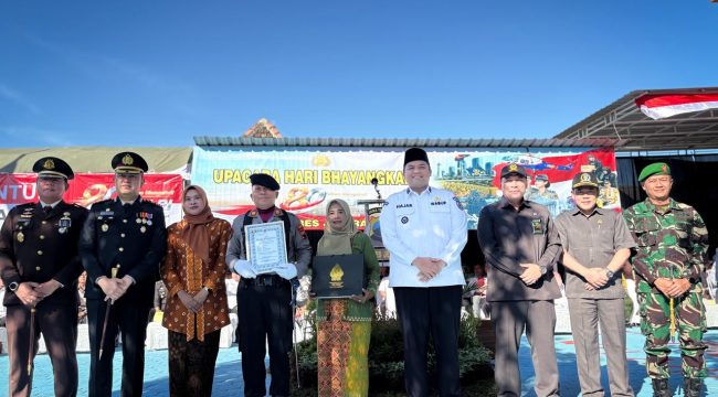 Ketua DPRD Jepara Hadiri Upacara Hari Bhayangkara ke-80