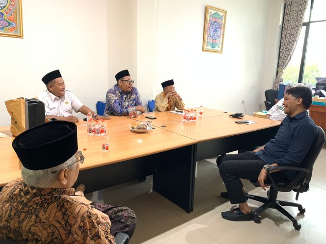 
					Rudi Malau Yakin dengan Doa dan Restu Para Kiyai, Kolaborasi Ulama dan Dunia Usaha Akan Semakin Kuat untuk Wujudkan “Bersama Depok Maju”