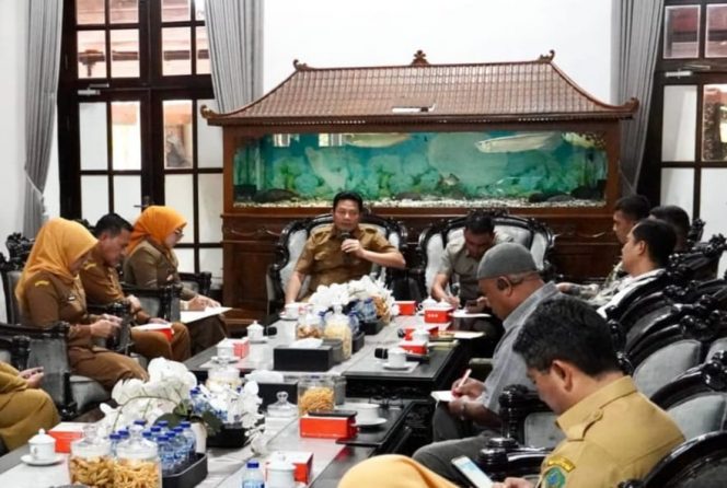 
					Bupati Subandi Perkuat Stabilitas Politik Sidoarjo, Kawasan Mandiri Pangan Disiapkan Dukung Program MBG