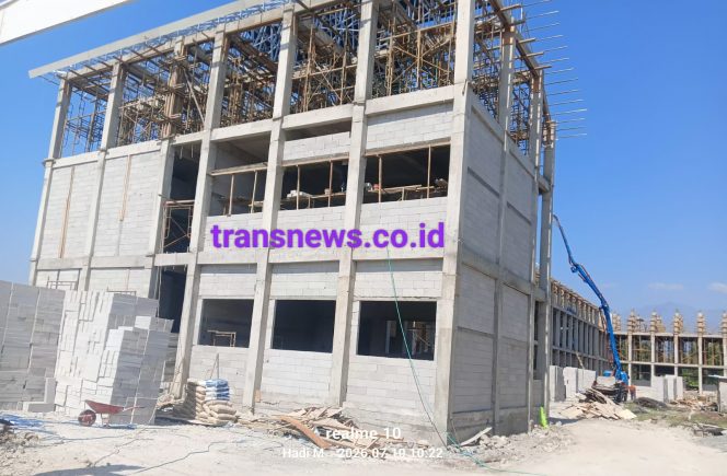 
					Pembangunan dan Rekontruksi PHTC Madrasah PHTC Jatim 8 On Track, Minggu Ke-27 Progres Capai 40 Persen 