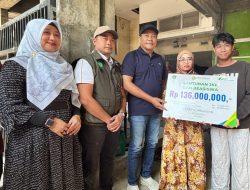 Bupati Subandi Serahkan Bantuan Rp.136 Juta Kepada Ahli Waris Pedagang Korban Kecelakaan 