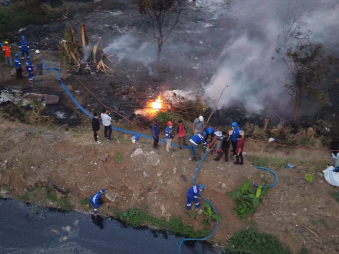 
					Jelang HUT ke-81 RI, PLN dan Damkar Sigap Amankan Kebakaran di Sekitar GI Sepatan Baru, Pasokan Listrik Tetap Andal