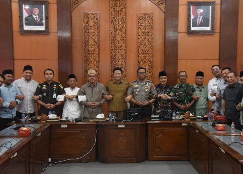 Forkopimda Sidoarjo Siapkan Operasi Besar-besaran, 16 Toko Miras Ilegal hingga Prostitusi Terselubung Jadi Target