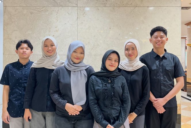 
					Keren! Mahasiswa UPER Sulap Limbah Minyak Jelantah Jadi Pembersih Sepatu Kece. (Dok. Hum. UPER)