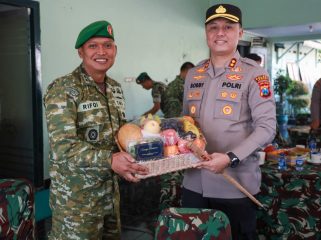 kapolres jember di sambut langsung oleh kodim 2824