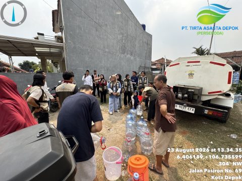 Aksi Nyata Asasta Depok Salurkan Bantuan Air Bersih di Kelurahan Curug