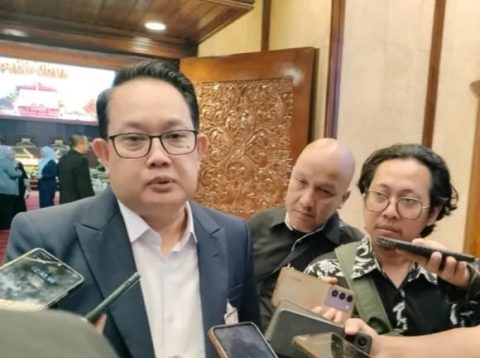 Keracunan MBG Berulang, Pemprov Jatim Panggil Seluruh Pengelola SPPG dan Perketat Pengawasan