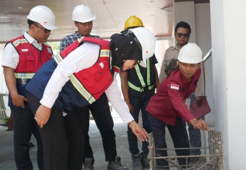 Sidak Gedung HD RSUD Sidoarjo Barat, Mimik Soroti Keterlambatan 13 Persen dan Tegaskan Material Tak Sesuai Harus Ditolak